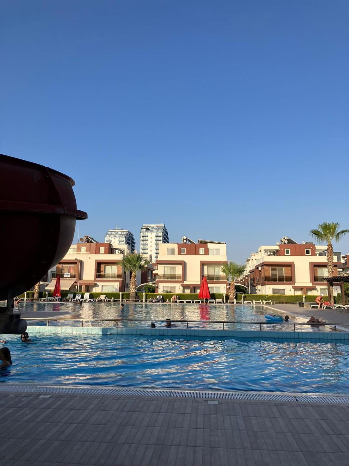 Royal Sun Royal Fun, Next To Grand Sapphire Hotel Trikomo Екстериор снимка
